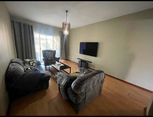 2 BEDROOM TOWNHOUSE FOR SALE IN EDLEEN